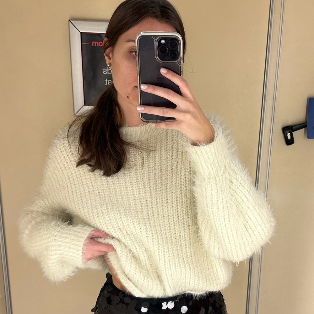 Gianna Bini White Sweater